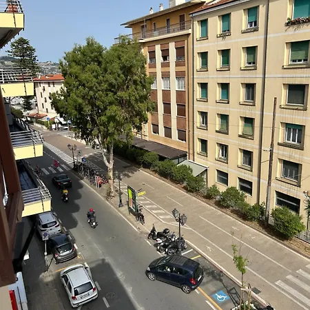 Appartamento La Casa Di Morena Due Passi Dal Mare *